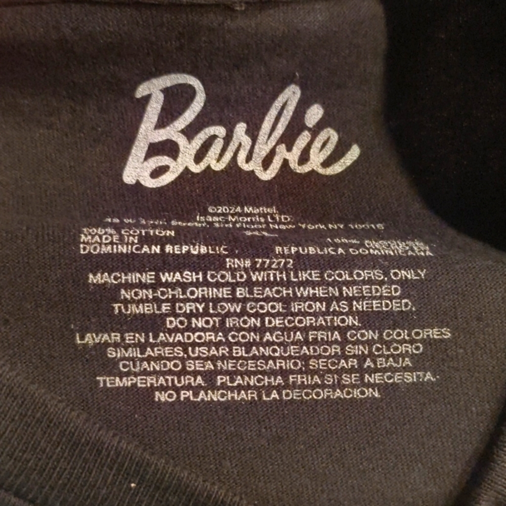 Brand new with Tags !!! Barbie XL Black T-Shirt - Picture 5 of 5